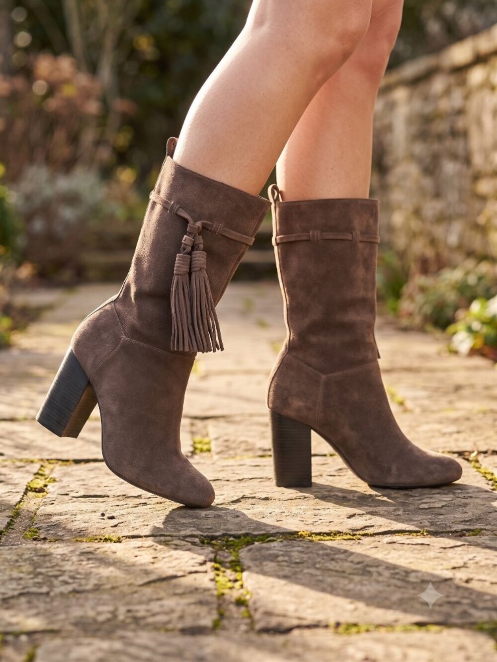 Vince Camuto Fermel heeled Fringed Tassel boots Mocha Brown